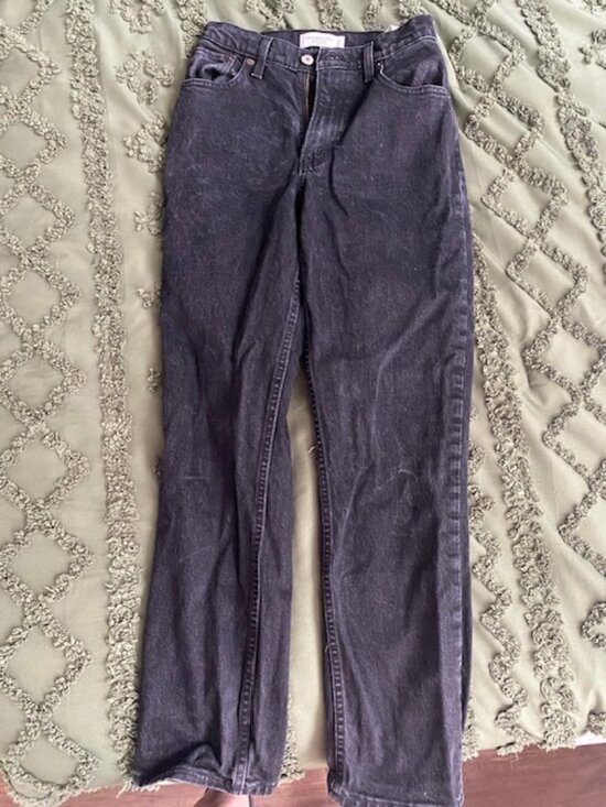 Abercrombie & Fitch Denim - Abercrombie High Rise Straight Leg Jeans - Black. Size 0